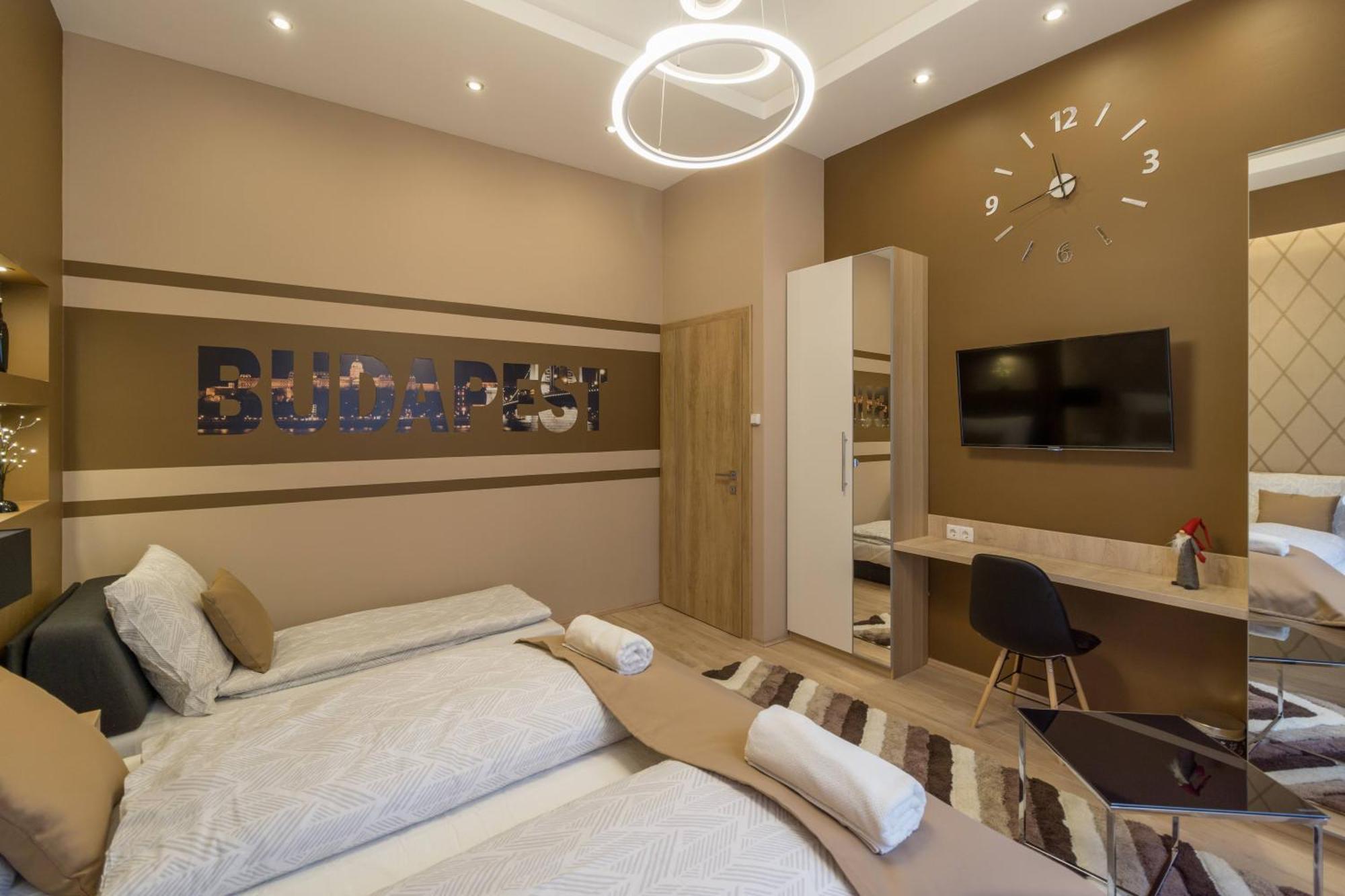 בודפשט Exlcusive & City Central Located Suite By Prestige Homes מראה חיצוני תמונה