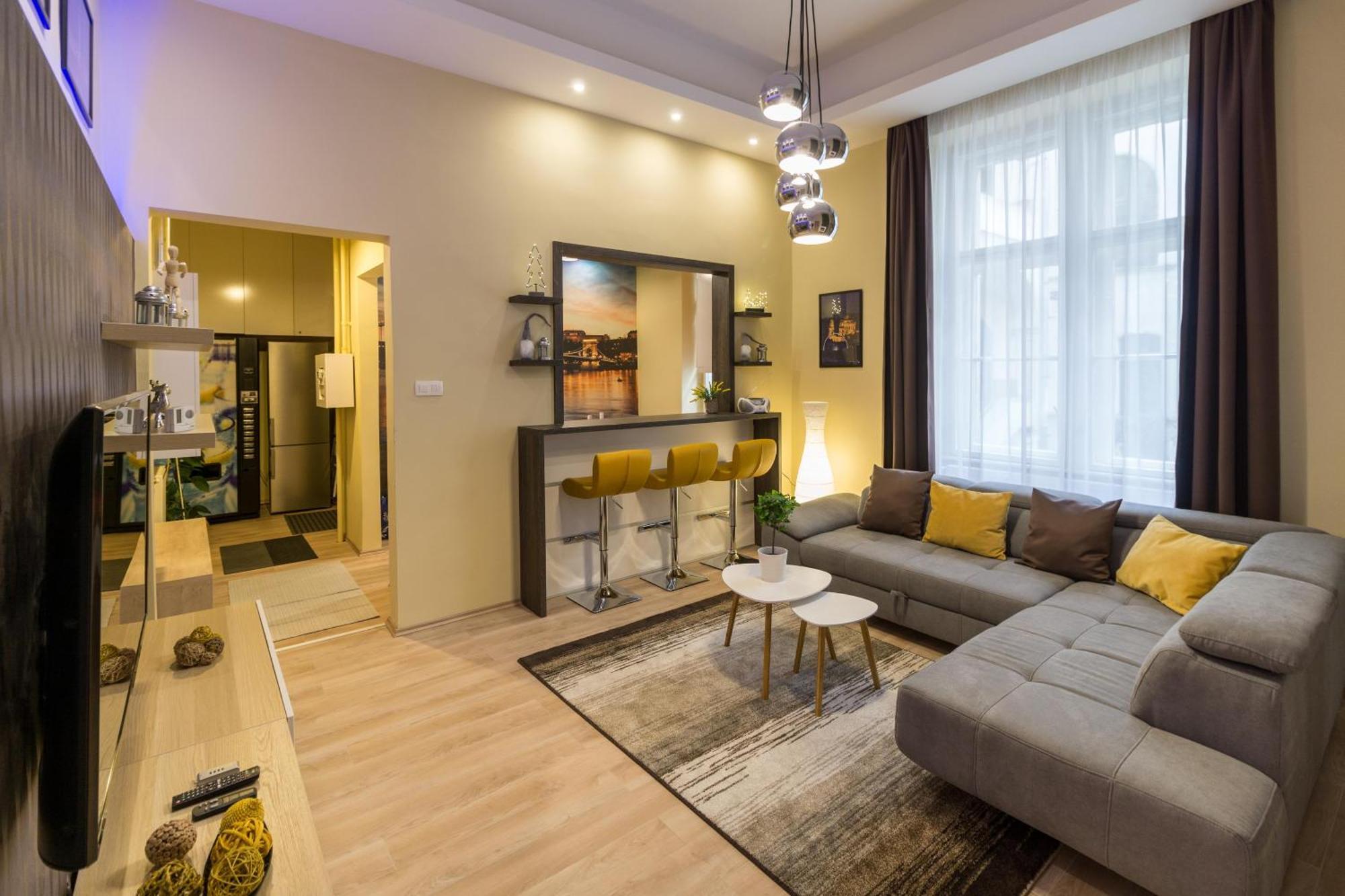 בודפשט Exlcusive & City Central Located Suite By Prestige Homes מראה חיצוני תמונה