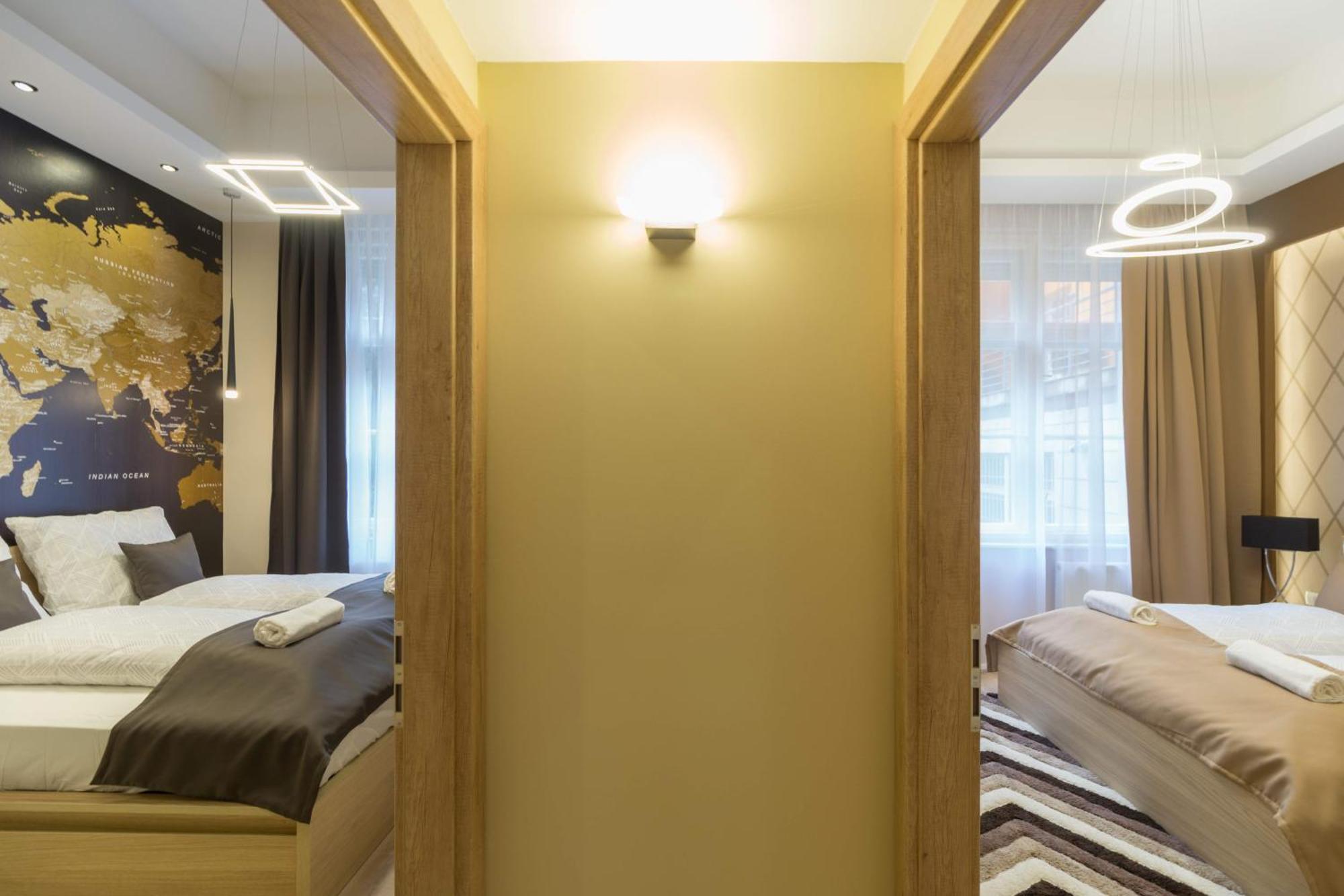 בודפשט Exlcusive & City Central Located Suite By Prestige Homes מראה חיצוני תמונה